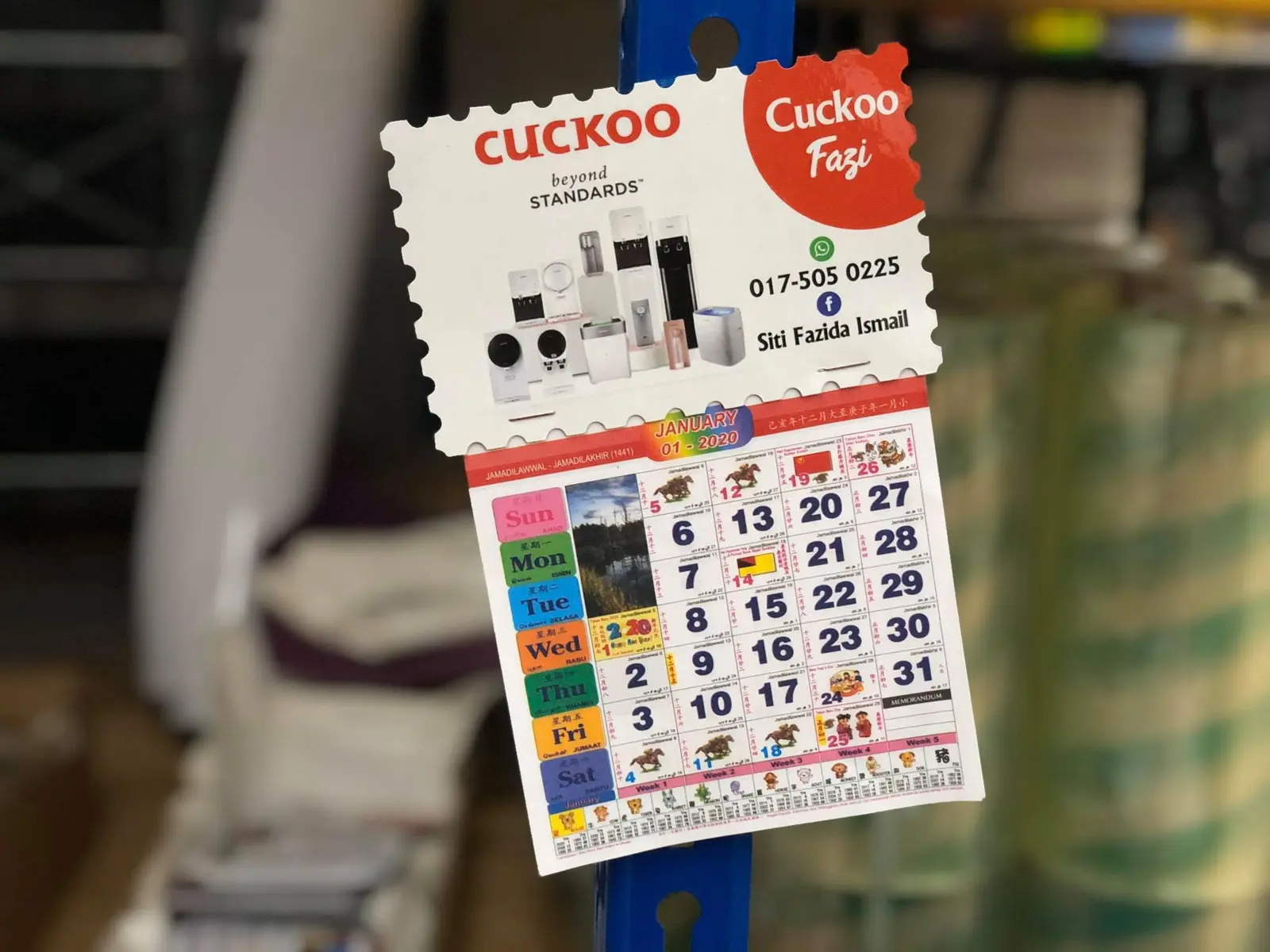 Hasil Magnetic Calendar Invi Print dalam susunan landskap